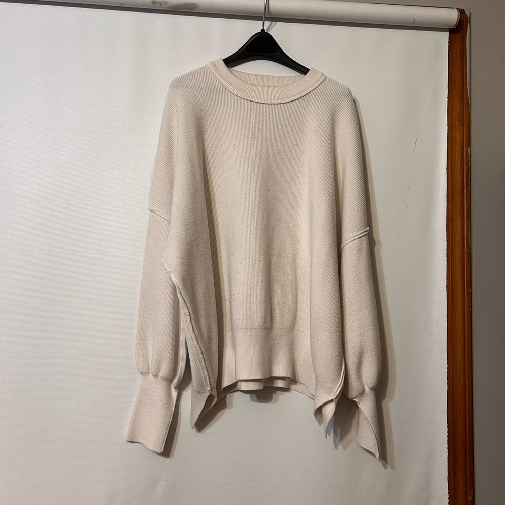 Cream/white EFAN sweater size L